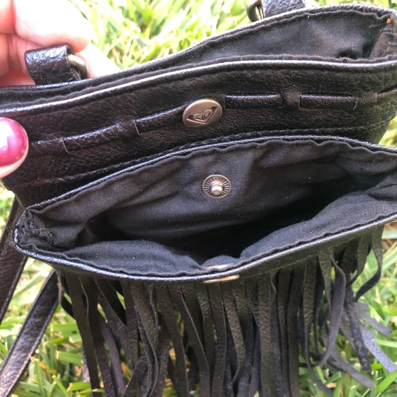 ROXY fringe Crossbody - Picture 7 of 16